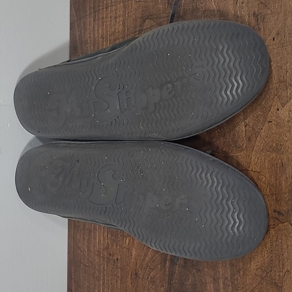 My Pillow My Slipper Grey Suede Faux Fur Lined Comfort Moccasin Slipper Men's 10 - Picture 9 of 11